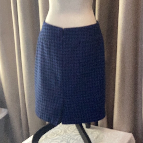 Ann Taylor skirt size 6 - Picture 3 of 5